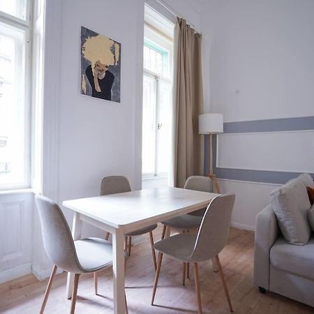 Venus Apartments - Klauzal Ter I Budapeste Exterior foto