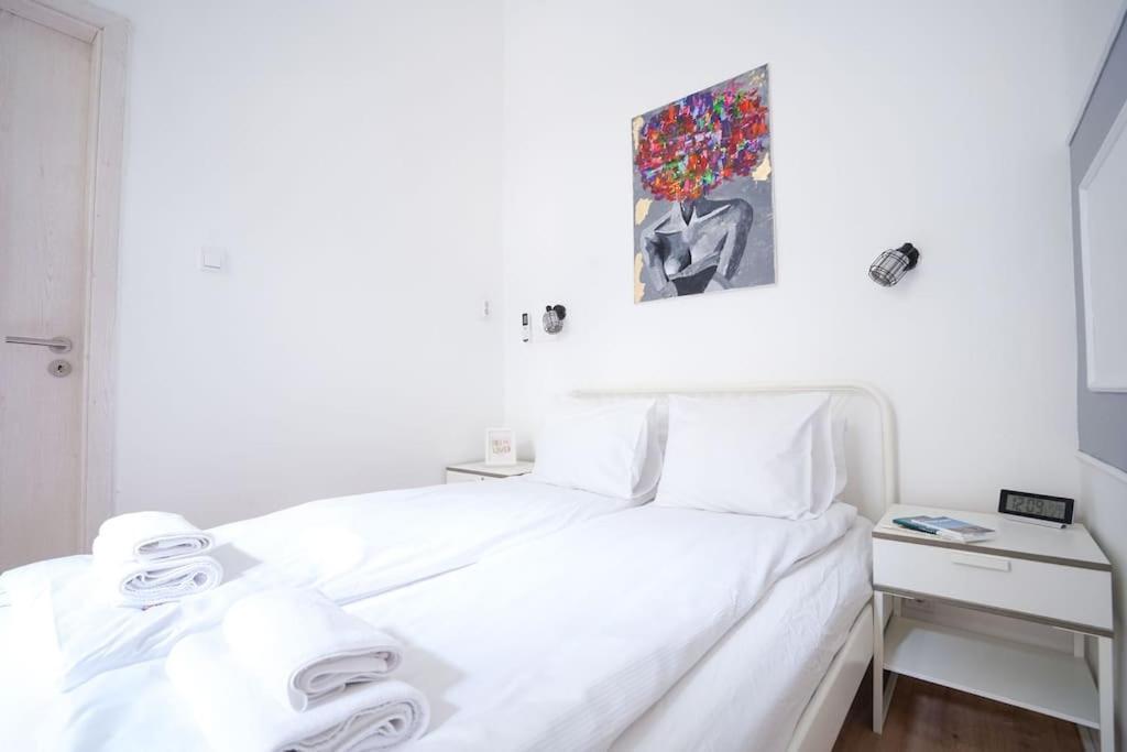 Venus Apartments - Klauzal Ter I Budapeste Exterior foto
